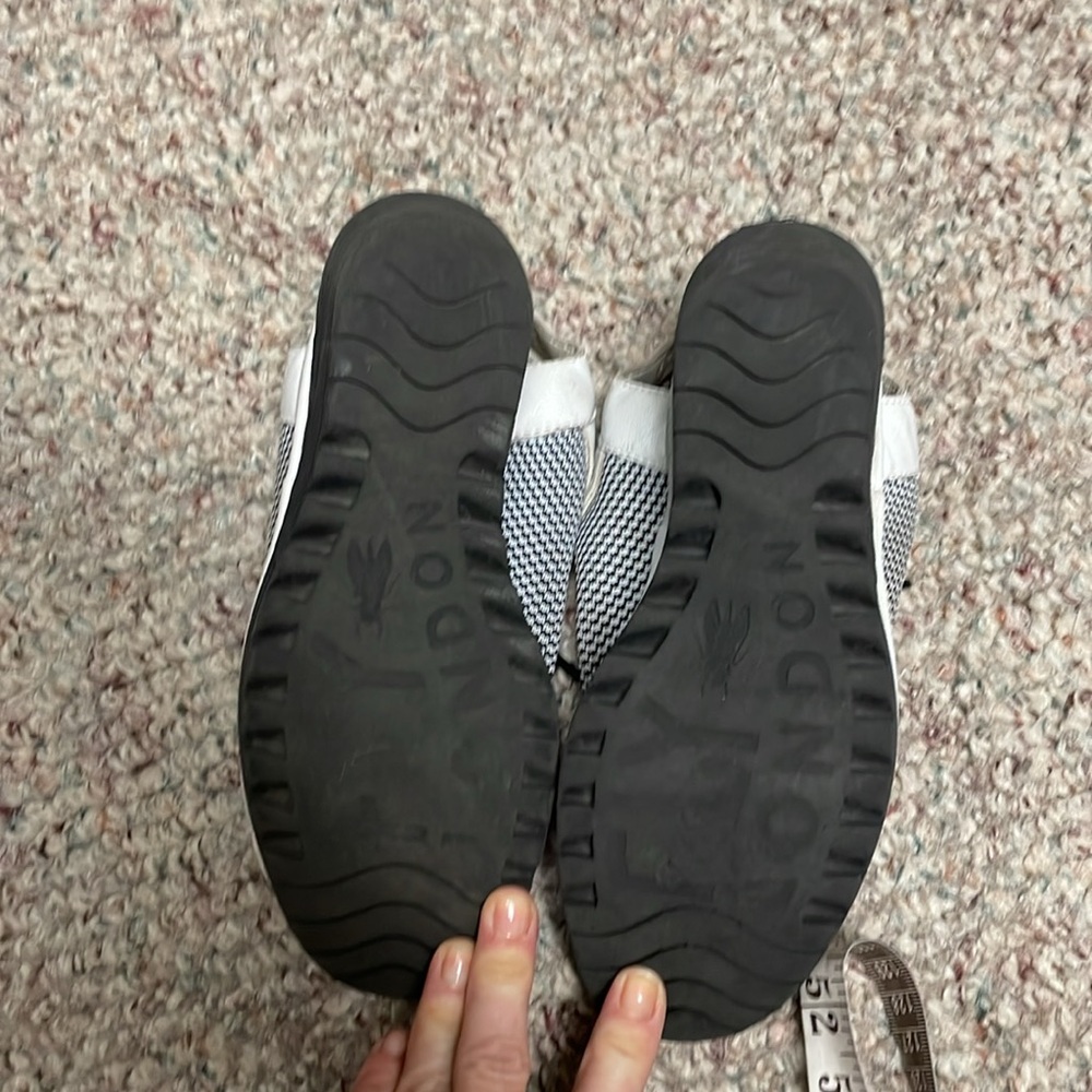 Fly London sandals - Picture 9 of 9